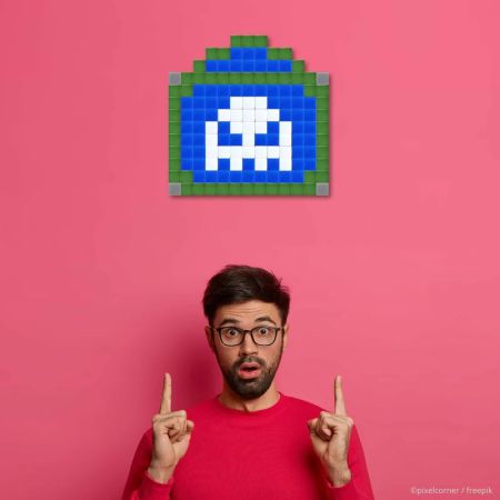 Paris Street(s) Medium - Art Kit by Pixel Corner