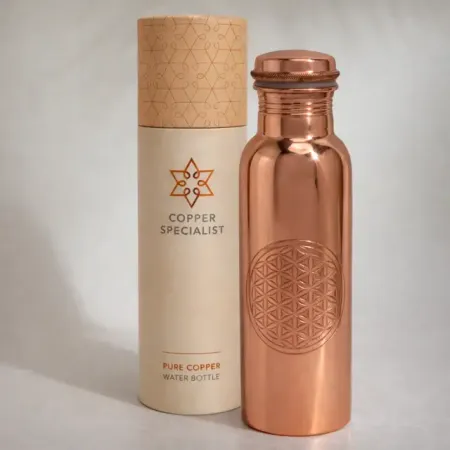 Bouteille d'eau en cuivre pur Fleur de Vie, lisse ± 750